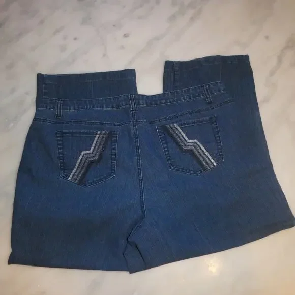 Cato Women's 22W Jeans Back Pocket Pattern - Picture 9 of 9